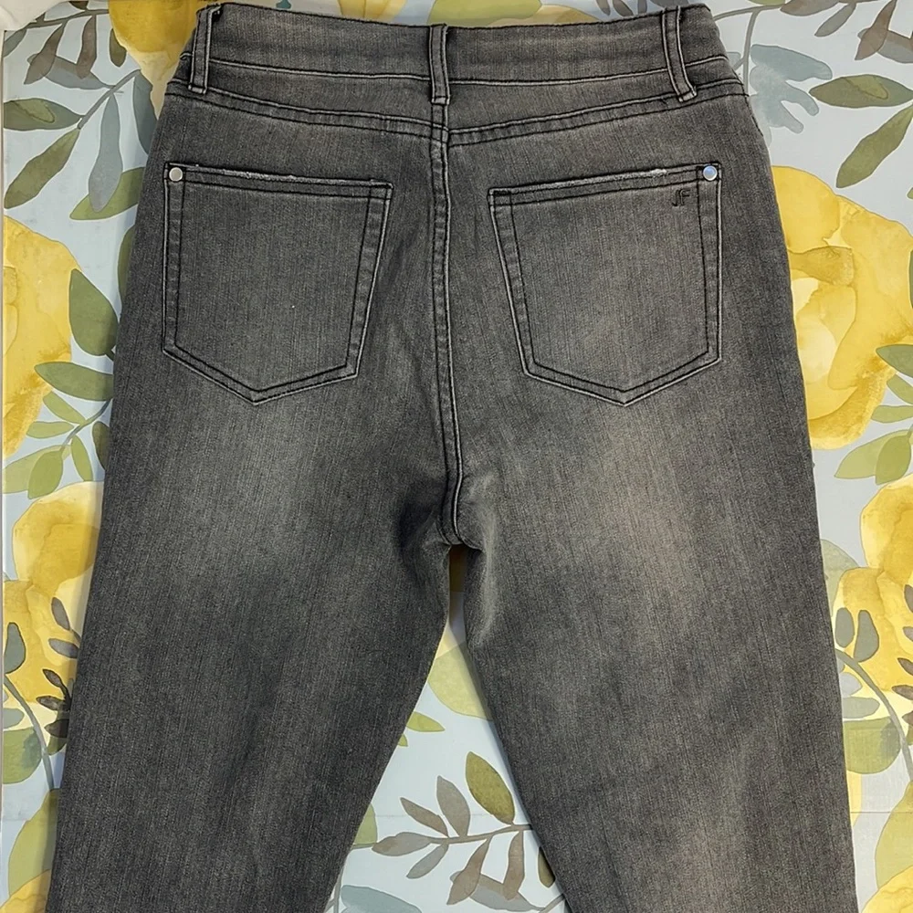 🔥 SALE JustFab High Rise Black Dark Gray Denim Jeans | Size 26